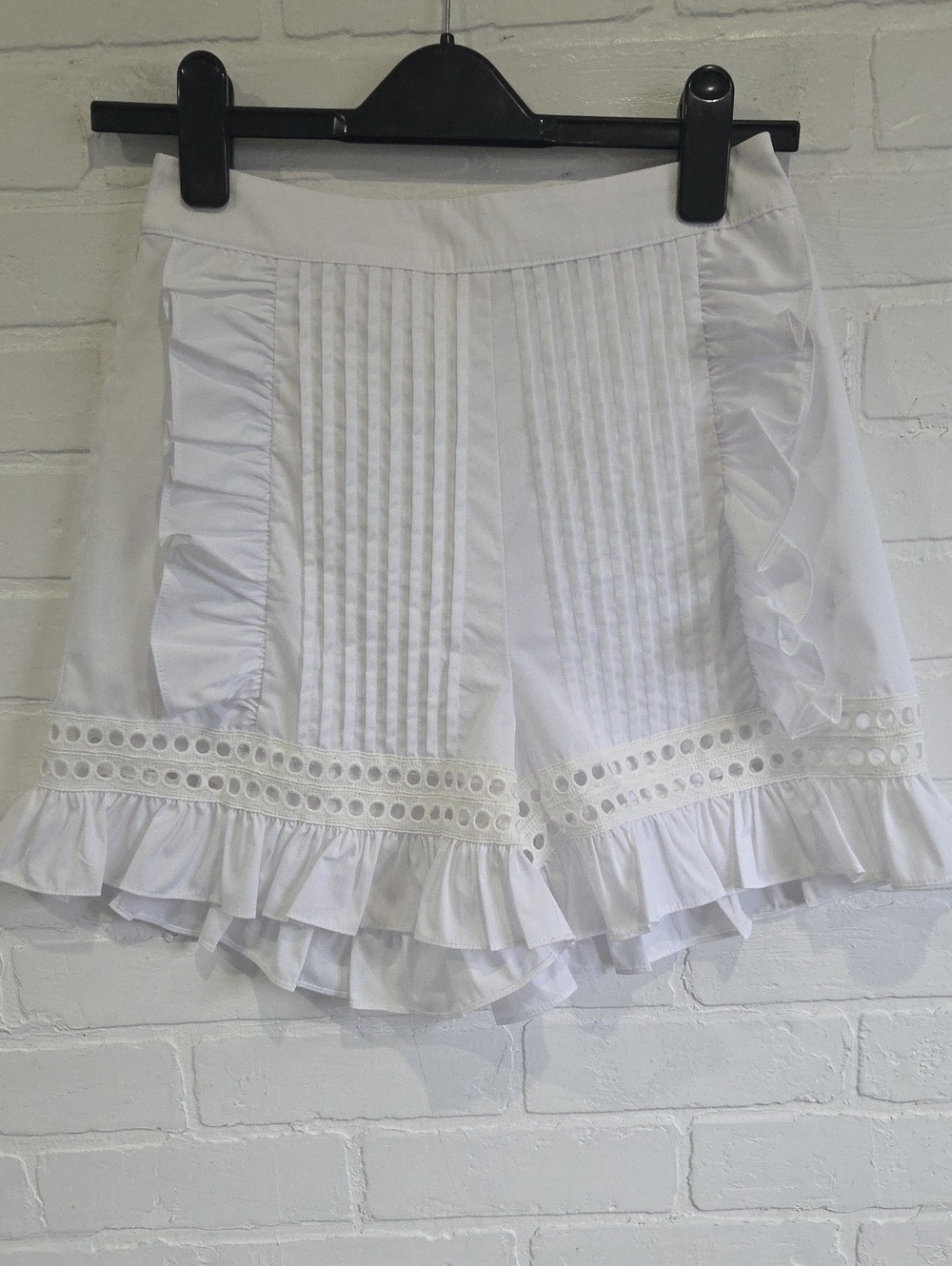 Glamorous White Ruffle Eyelet Women's Shorts